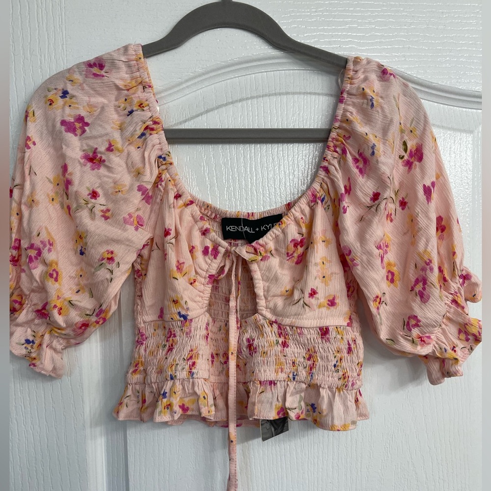 Kendall & Kylie pink floral blouse